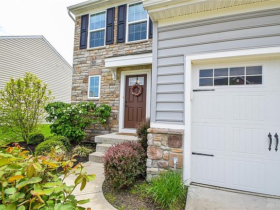 2nd image of 534 Recess Dr