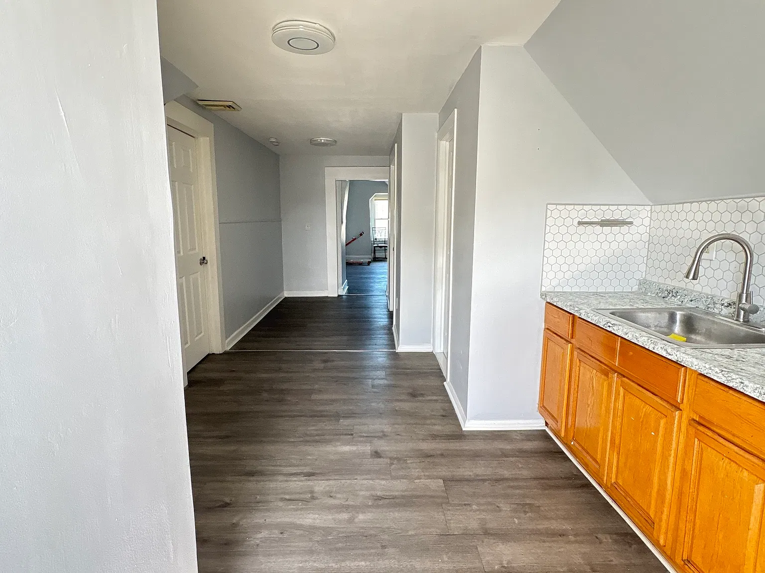 2 bed, 1.0 bath, 1000 sqft, $1,850 — Photo 3