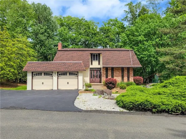 84 Tennyson Drive, Nanuet, NY 10954