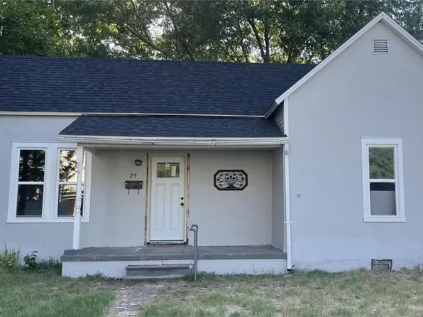 29 S Ball St, Webb City, MO 64870