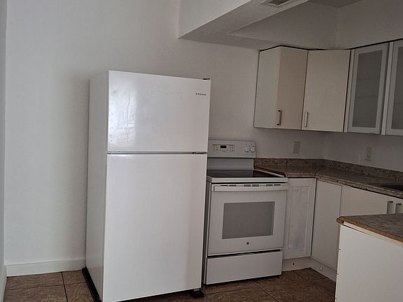 5th image of 513 SW 2nd Ct #0