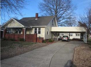 106 S Willard St, Fort Branch, IN 47648