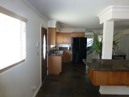 3rd image of 18612 Horst Ave