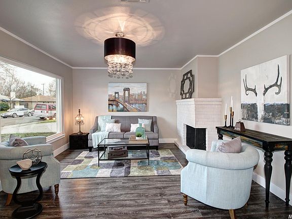 4th image of 5001 Valletta Way