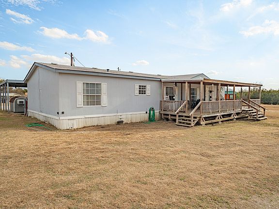 3rd image of 1565 County Road 233