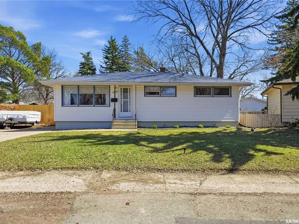 709 Inver CRESCENT E, Regina, SK S4N 2K7
