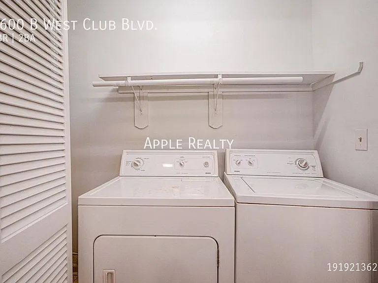 1600 W Club Blvd #B — Photo 7