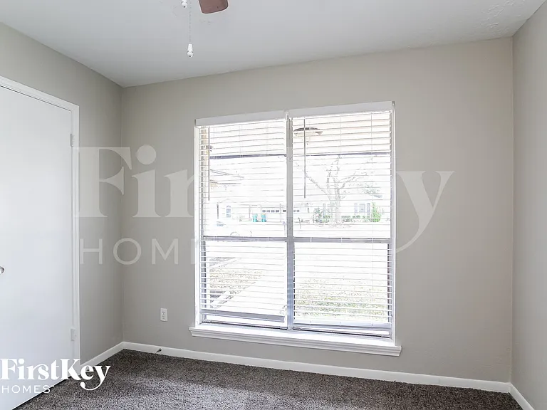 1710 Kenwick Pl — Photo 12