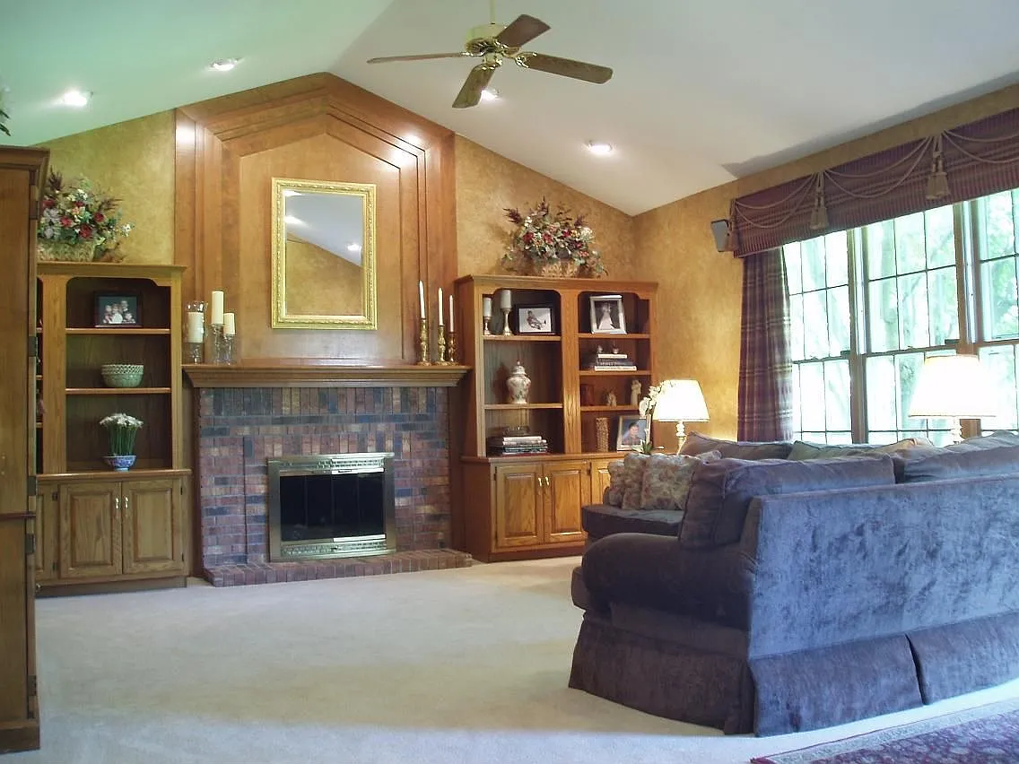 1421 Ambleside Cir photo 1