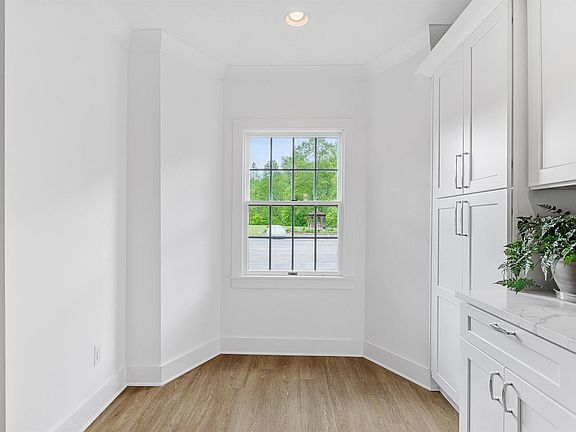 5th image of 21926 River Canyon Rd #207