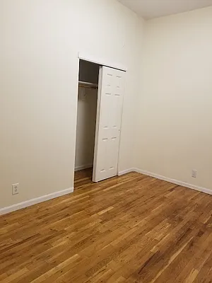 Rented by Dyer Estate Mgmt | media 30