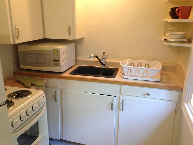 358 W 22nd Ave — Photo 5