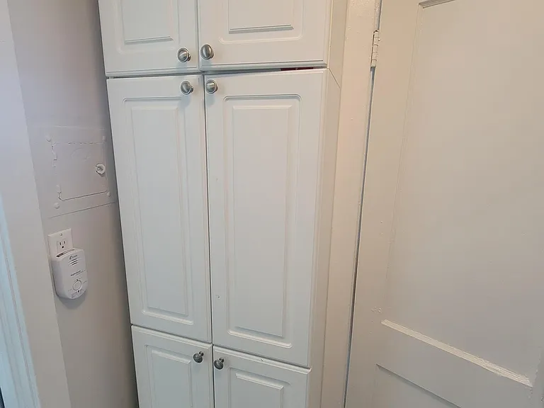548 Waterloo St #1 — Photo 7