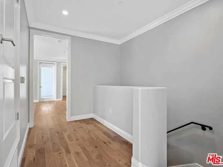 1283 Havenhurst Dr #101 — Photo 11