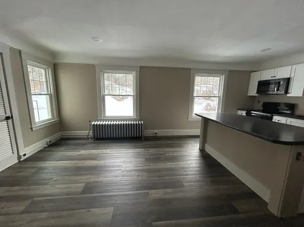 365 Summer St Unit 8, Springfield, VT 05156