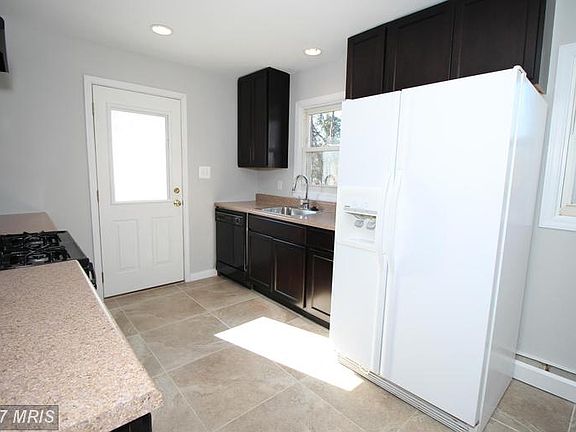 4th image of 3918 Forestdale Ave