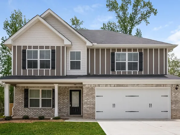 146 McArthur Dr, Locust Grove, GA 30248