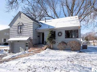 107 Ridge Ct, Mankato, MN 56001