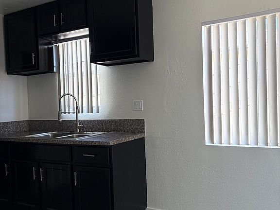 5th image of 6214 Heliotrope Ave #F
