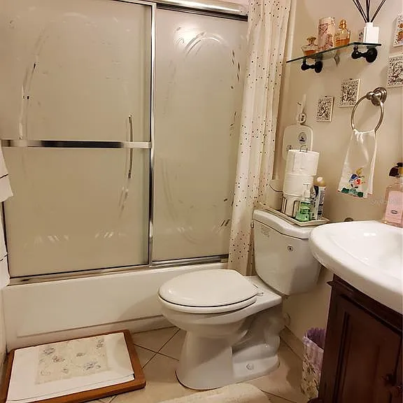403 Finchley Ct #B — Photo 24