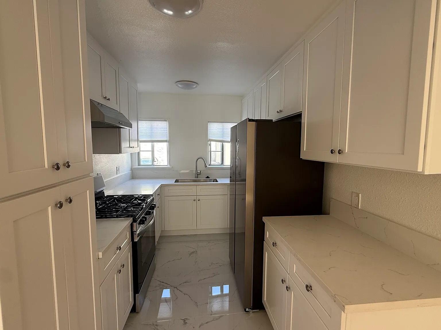 1 bed, 500 sqft, $1,850 — Photo 3