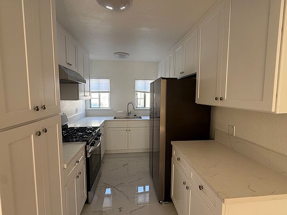 3rd image of 3620 W 1st St APT 7