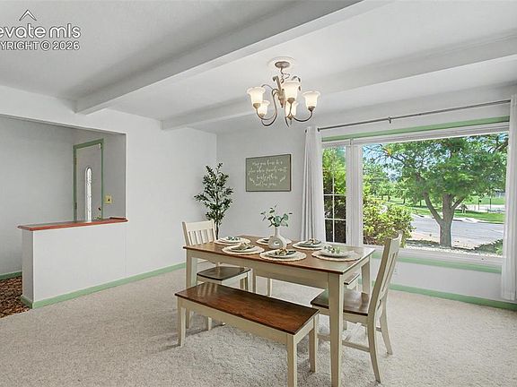 5th image of 1118 Acacia Dr