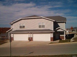 101 & 103 Hickory Ln, Saint Robert, MO 65584