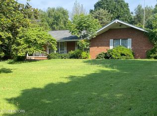 10205 El Pinar Dr, Knoxville, TN 37922