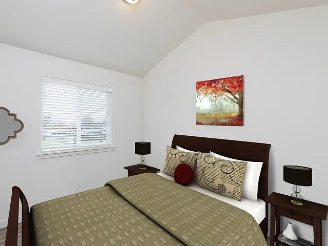 108 N Trade St — Photo 9