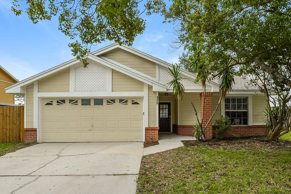 3 bed, 2.0 bath, 1201 sqft, $3,040 — Photo 1