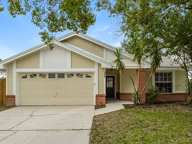 9324 Pavillion Dr — Photo 1