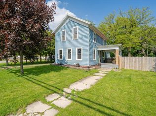 207 Tayco St, Menasha, WI 54952