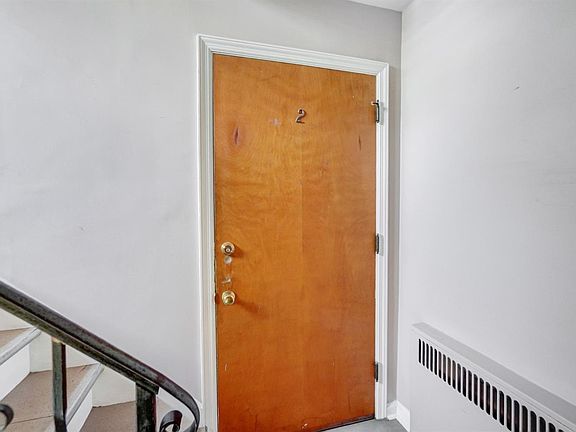 5th image of 4911 Heuwerth Ave