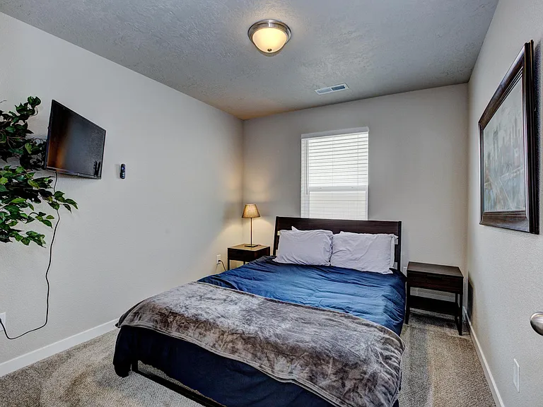 16572 Cypress Ln — Photo 10