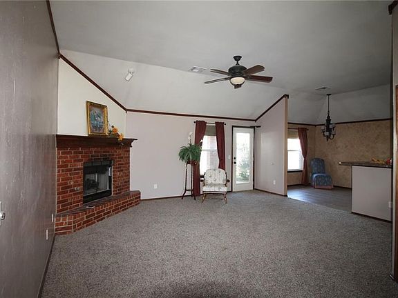 5th image of 1713 Jordan Dr