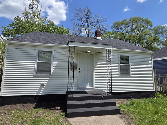 2nd image of 731 Martin Luther King Dr