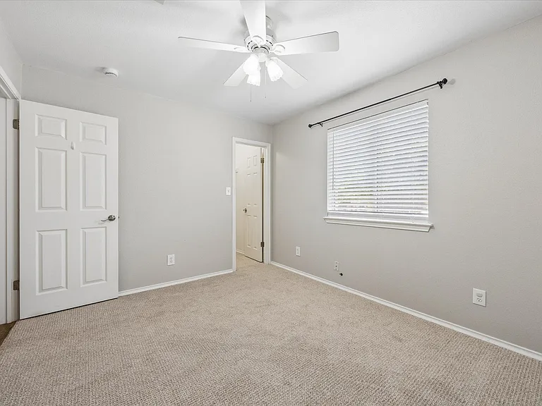 500 Millington Ln — Photo 30