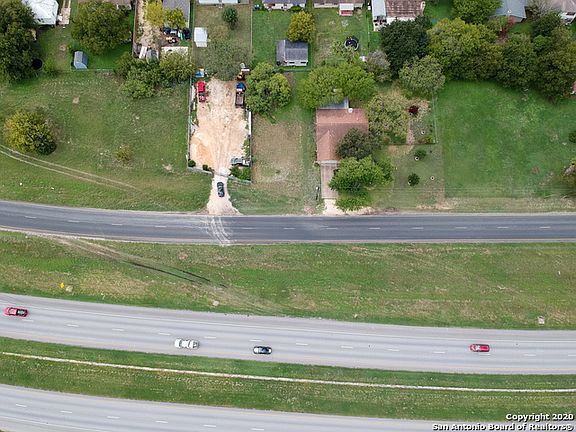 2nd image of 2911 SE Loop 410