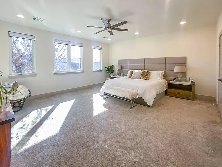 400 Wimberly St #1 — Photo 5