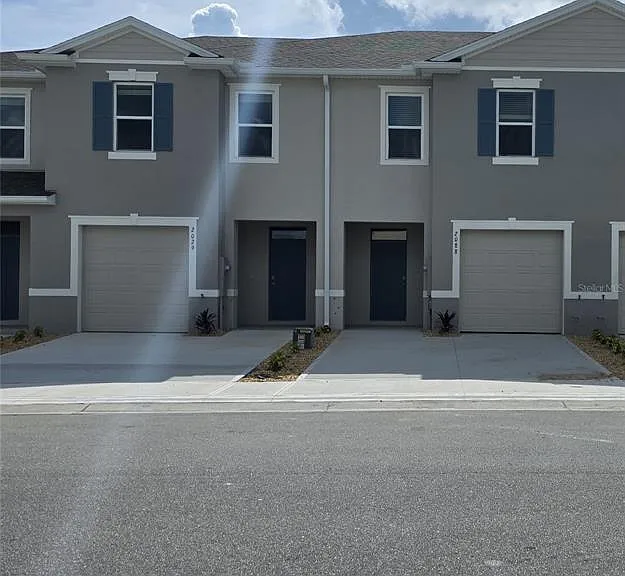 2088 Monteverde Ave — Photo 2