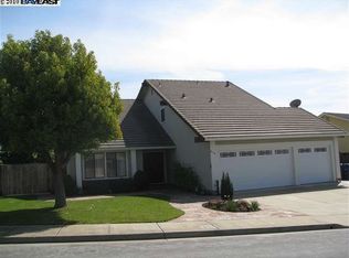 6157 Skyfarm Dr, Castro Valley, CA