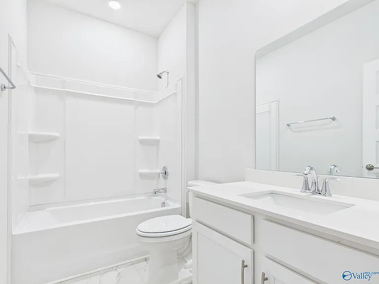 18072 Longleaf Dr — Photo 25
