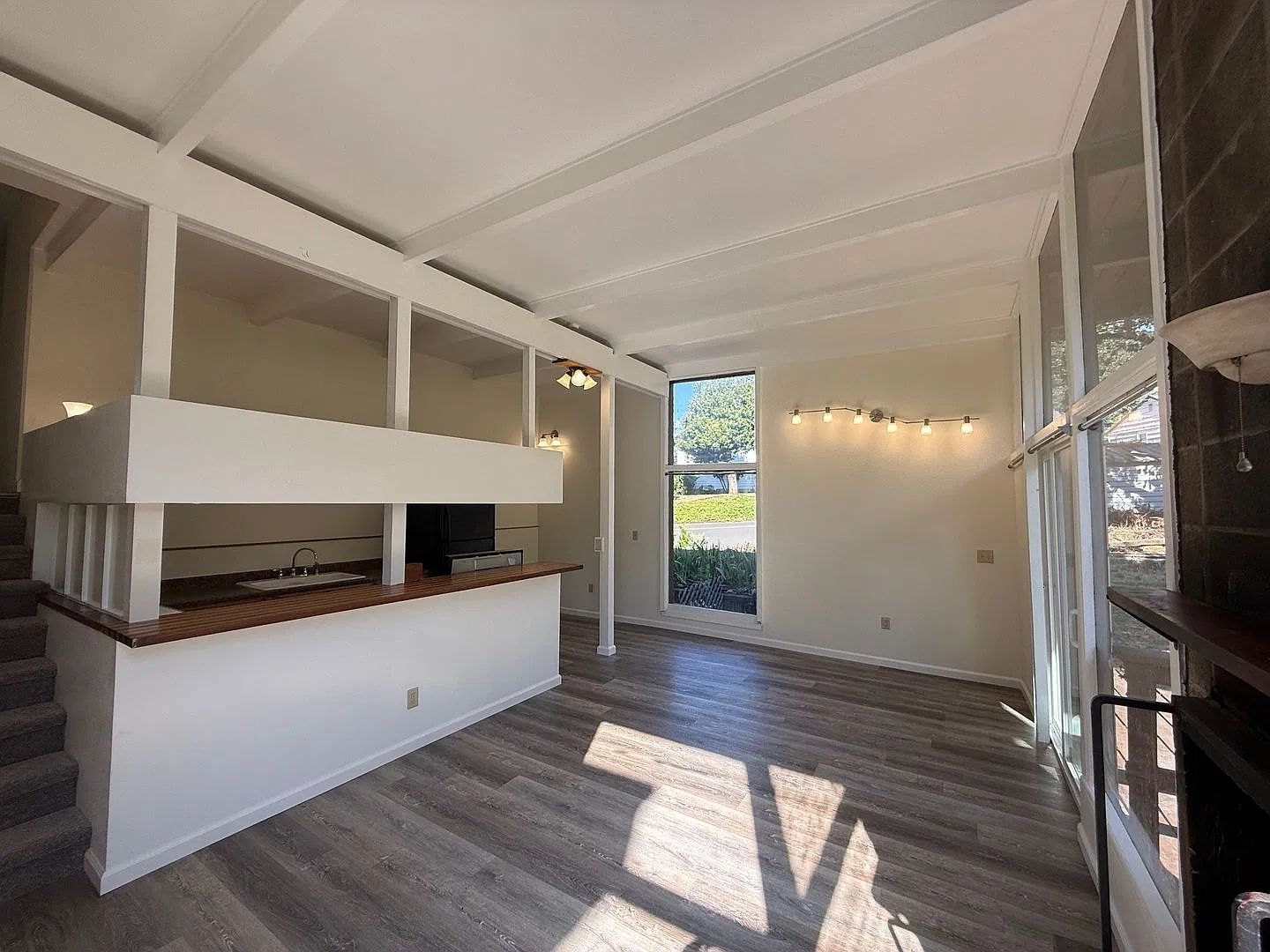 clark01 — Photo 3