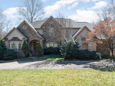 4724 1st St NE, Hickory, NC, 28601