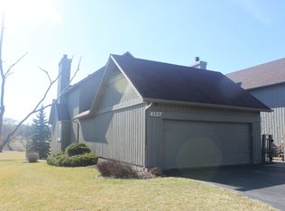 4127 White Ash Rd, Crystal Lake, IL 60014