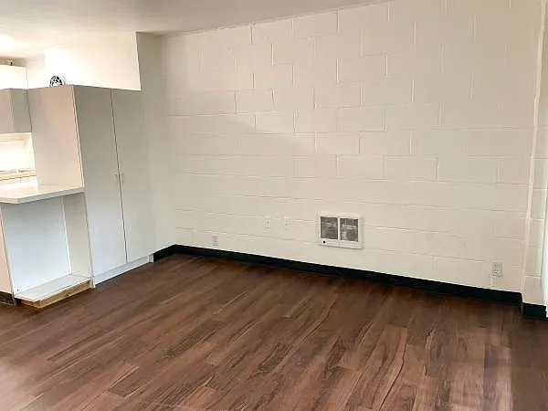 University View Apartments — Photo 13