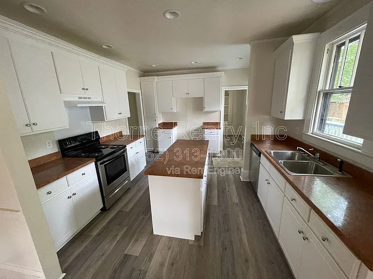 1524 Sunset Ave — Photo 19