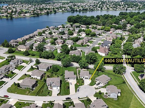 3rd image of 4404 SW Nautilus Pl