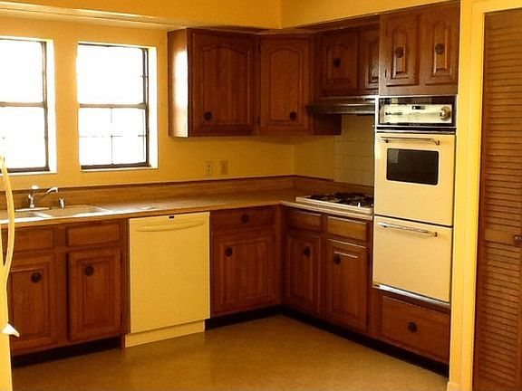 4th image of 2009 W 7th Pl
